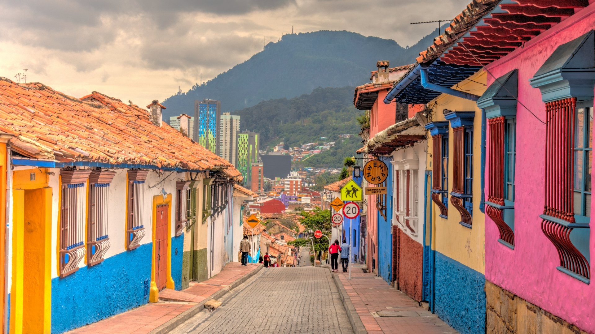 04_Apr_2026_Bogota_Colombia
